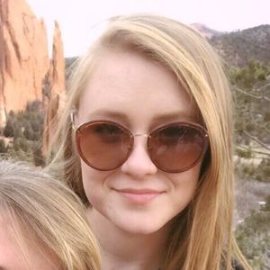 Meet your Posher, Madeline